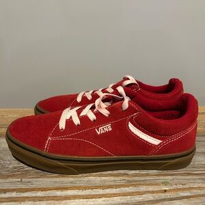 Vans Seldan Skate  Red Sneakers Suede Youth Size 6 EUC